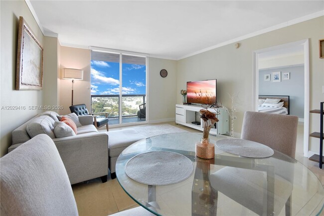 Foto del edificio - 1800 N Bayshore Dr