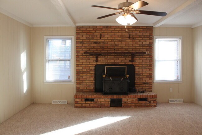 Building Photo - 6600 Weldon Cr Concord, NC 28027