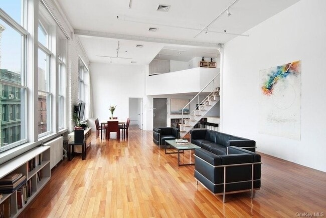 Building Photo - 69 Wooster St