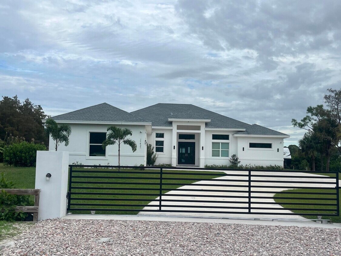 Foto principal - 17431 69th St N