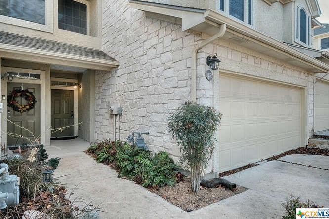Foto principal - 3300 Forest Creek Dr