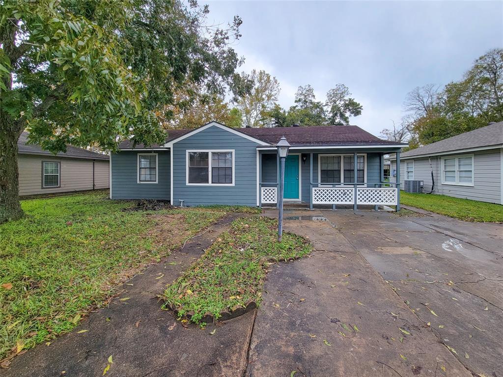 1236 San Felipe St, Angleton, TX 77515 House for Rent in Angleton, TX