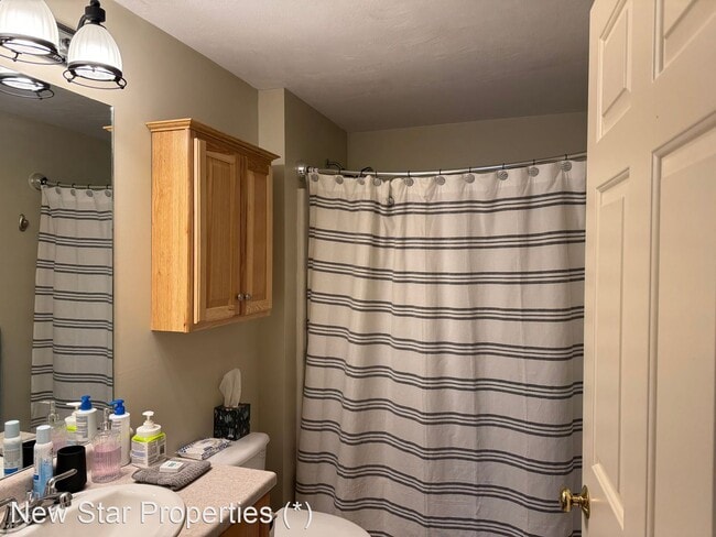 Building Photo - 2 br, 2 bath House - 6 Crestview Circle #129