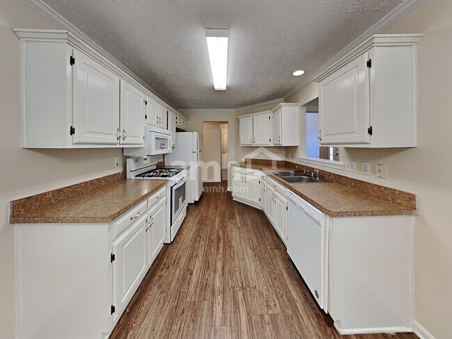 Foto del edificio - 515 Chaseridge Dr