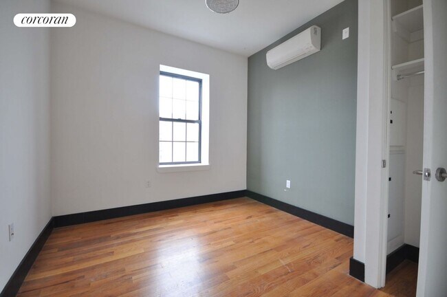 Foto del edificio - 298 Humboldt St