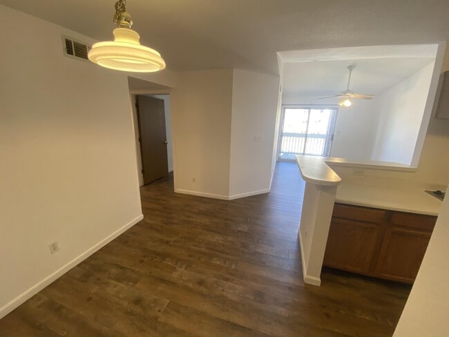 Building Photo - 2820 17th Ave