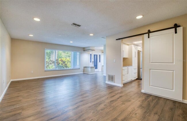 Building Photo - 2143 Salisbury Ct