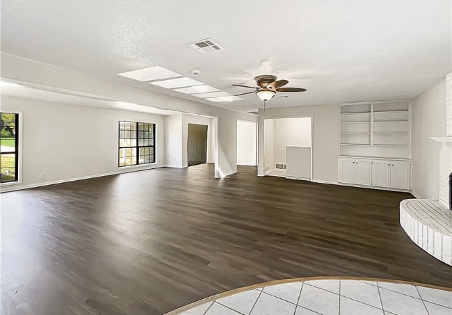 Building Photo - 3206 Magnolia Blvd
