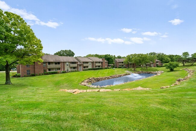 Building Photo - Coventry Oaks