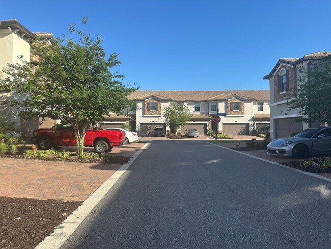 Foto del edificio - ***Resort-Style Living in The Vistas at ChampionsGate***