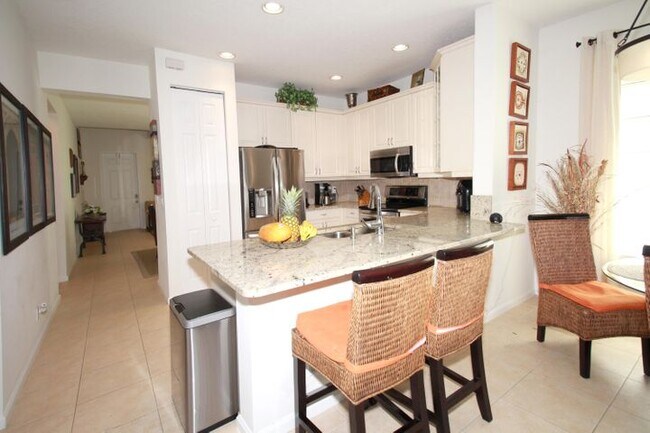 Foto del edificio - 588 Belle Grove Ln