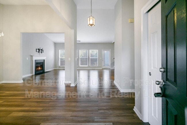 Building Photo - 1112 Hudson Ln
