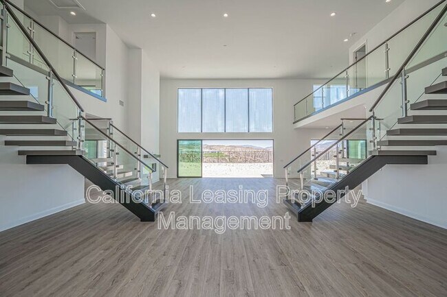 Foto del edificio - 24111 W Corte Escarpa
