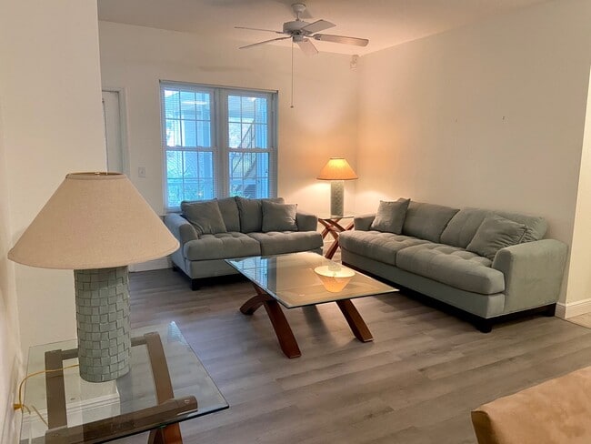 Foto del edificio - 23600 Walden Center Dr