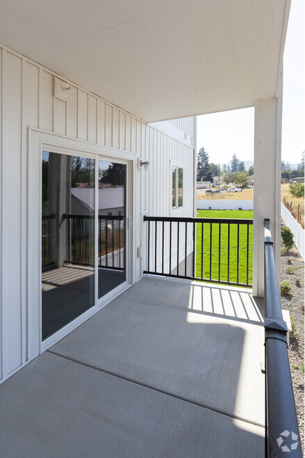 Building Photo - 4th Avenue Homes