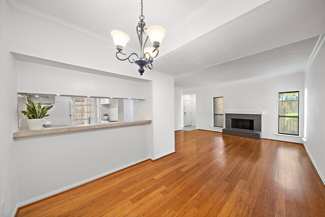 Building Photo - 714 Bering Dr