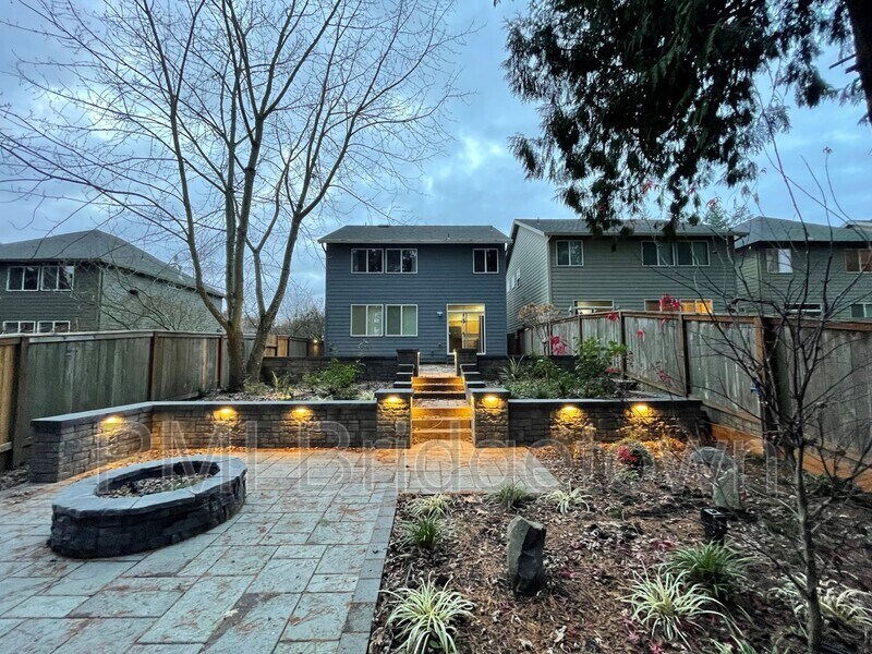 Primary Photo - 266 NE 47th Pl