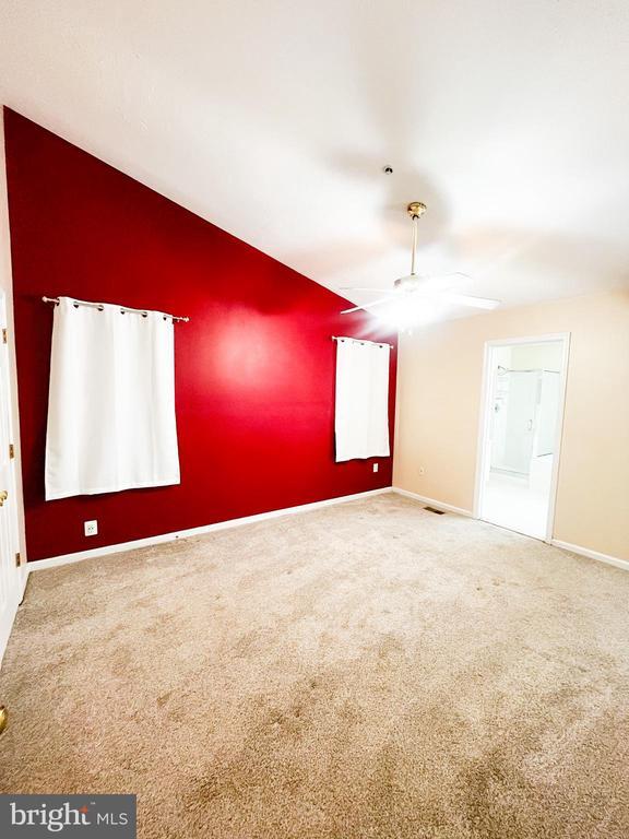 Building Photo - 141 Spencer Cir