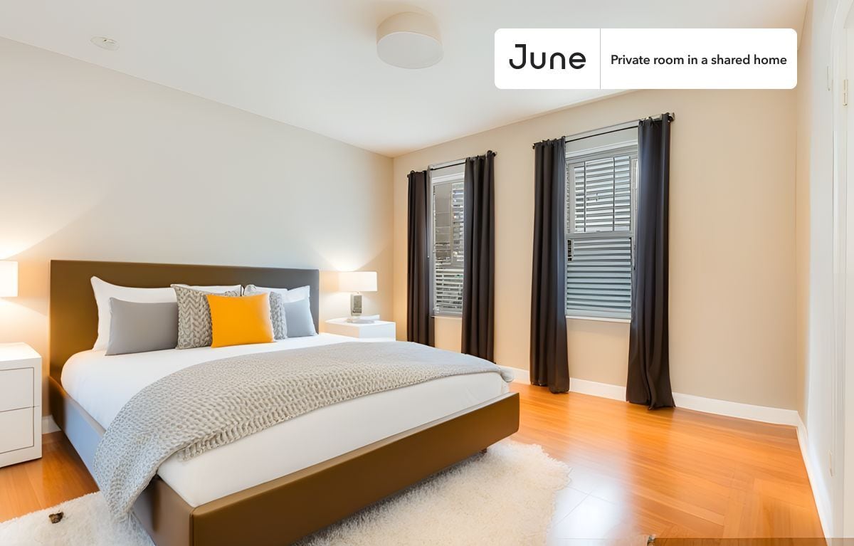 Room in Shared 4 bed/1 bath home - Room in Shared 4 bed/1 bath home