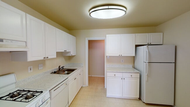 Interior Photo - Newport Village