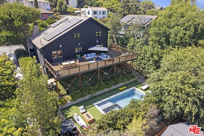 Foto del edificio - 2304 Vestal Ave