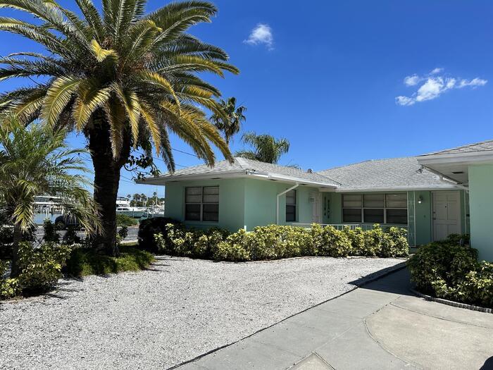Primary Photo - 3 bedroom 3 bath Clearwater Beach With Doc...