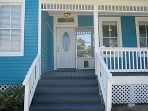 Building Photo - 1413 Ave N