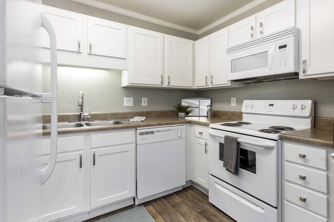 Building Photo - Abbington Place Apartments