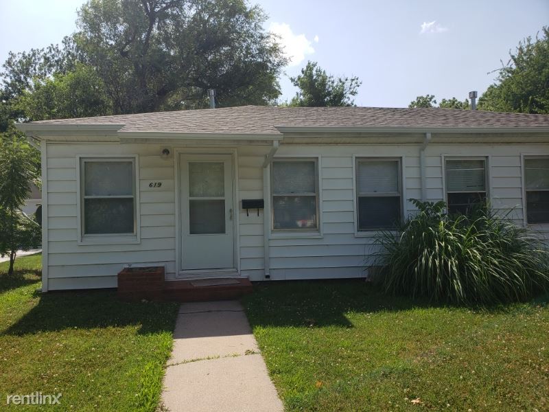 Primary Photo - 2 br, 1 bath Townhome - 619 N. Mt. Carmel