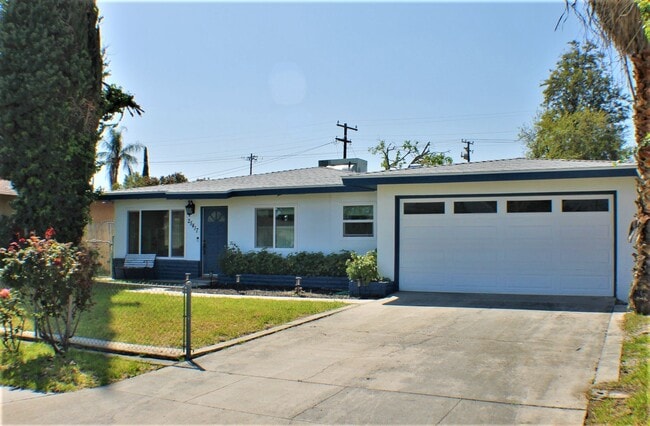 Building Photo - Loma Linda Cottage Near University