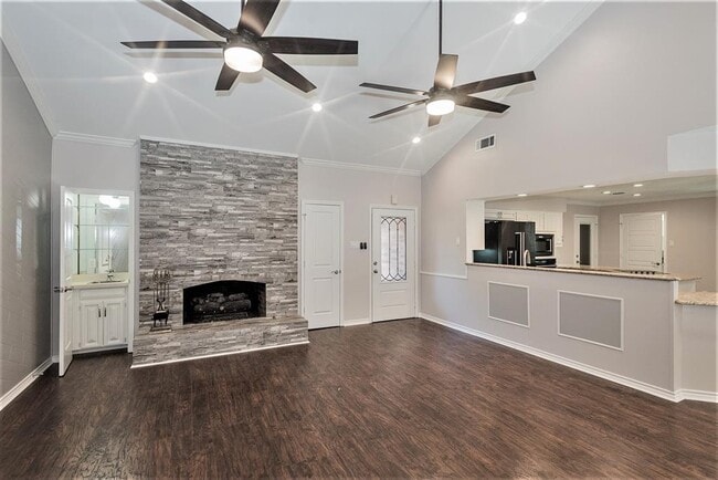 Foto del edificio - 3402 Courtyard Cir