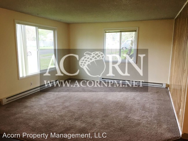 Building Photo - 880 W 25th Ave