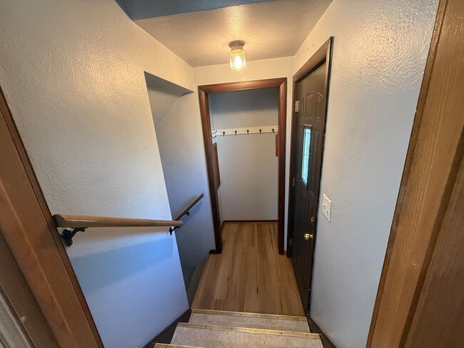 Foto del edificio - COZY 3 BEDROOM W/ SPACIOUS BACKYARD