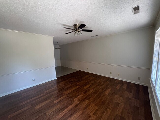 Foto del edificio - Mallwood