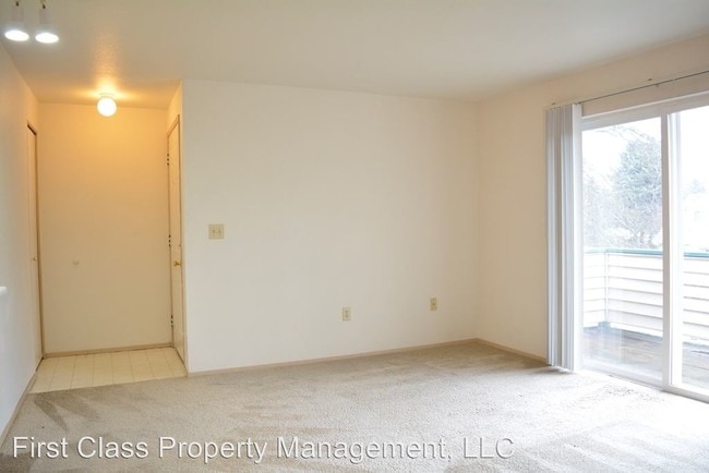 Building Photo - 1215 NW 183rd Ave