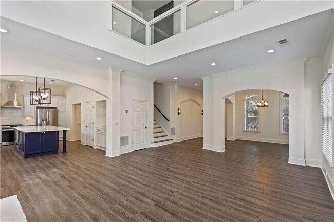 Building Photo - 1076 Childers Rd NE