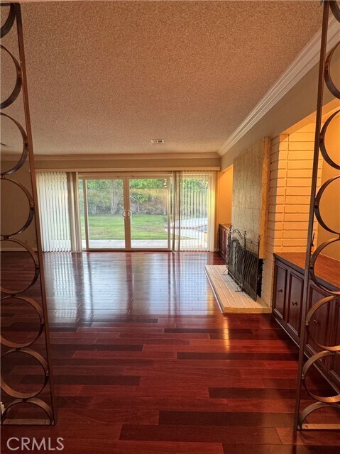 Foto del edificio - 311 Sharon Rd