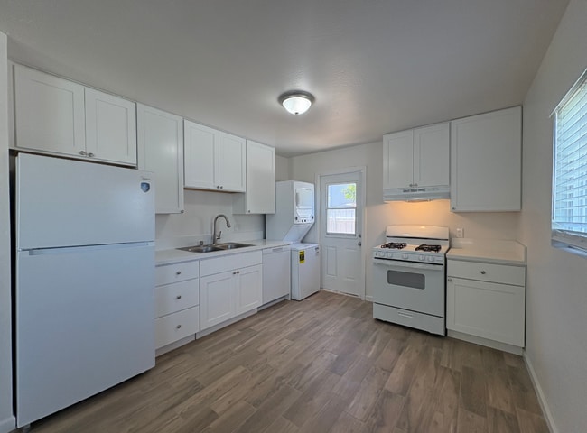Building Photo - 3539-3541 Clairemont Mesa Blvd
