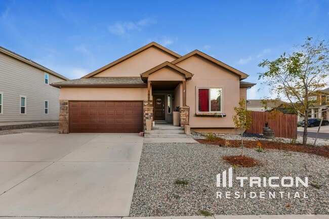 Building Photo - 10201 Boulder Ridge Dr