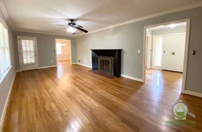 Building Photo - 517 Dellwood Dr