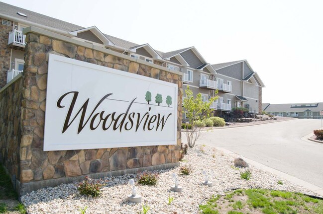 Foto del edificio - Woodsview Apartments