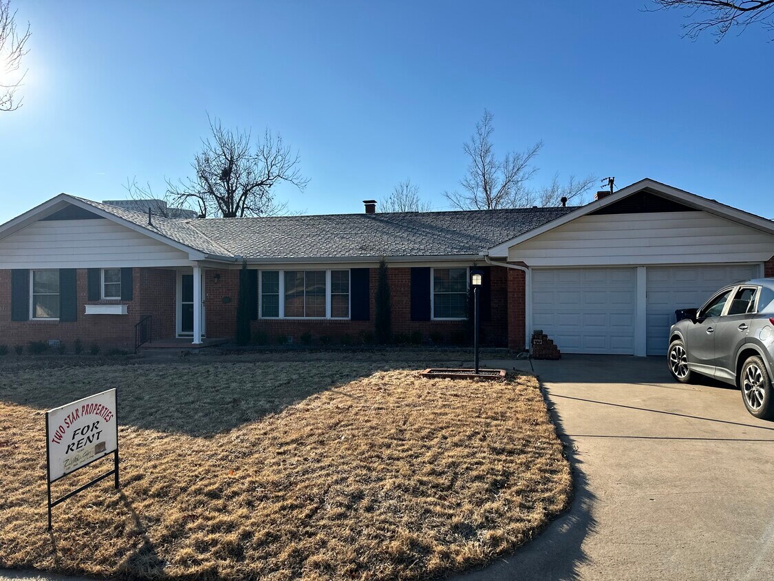 Foto principal - 3316 NW 60th St
