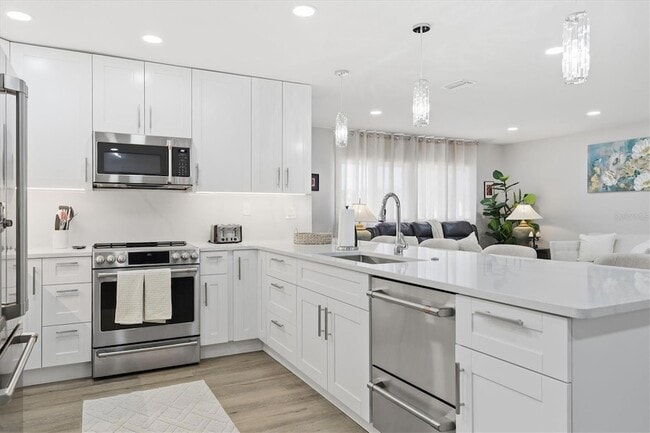 Building Photo - 5247 Carmilfra Dr