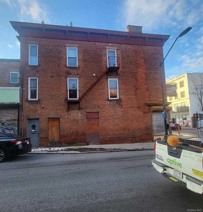 Building Photo - 1 S Hamilton St