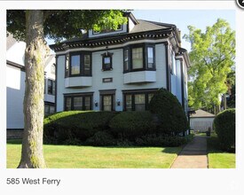 Building Photo - 585 W Ferry St