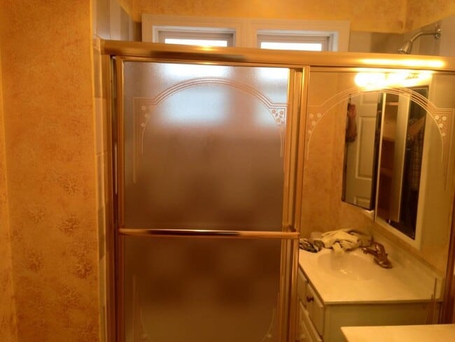 Building Photo - 358 Slade Ave