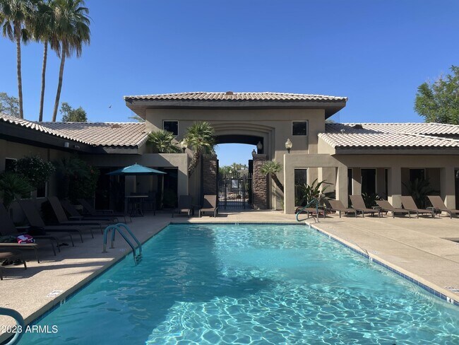 Building Photo - 7009 E Acoma Dr