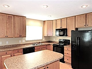 Building Photo - 6608 Thistle Grove