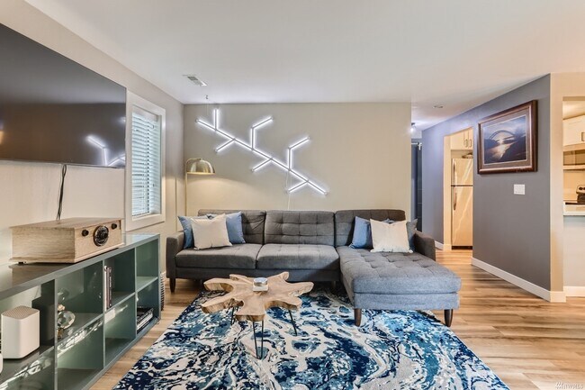 Living Room - 12612 NE 119th St