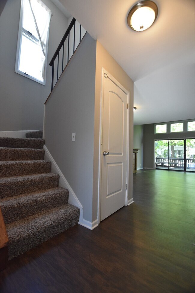 Foto del edificio - 1628 Prestwick Dr